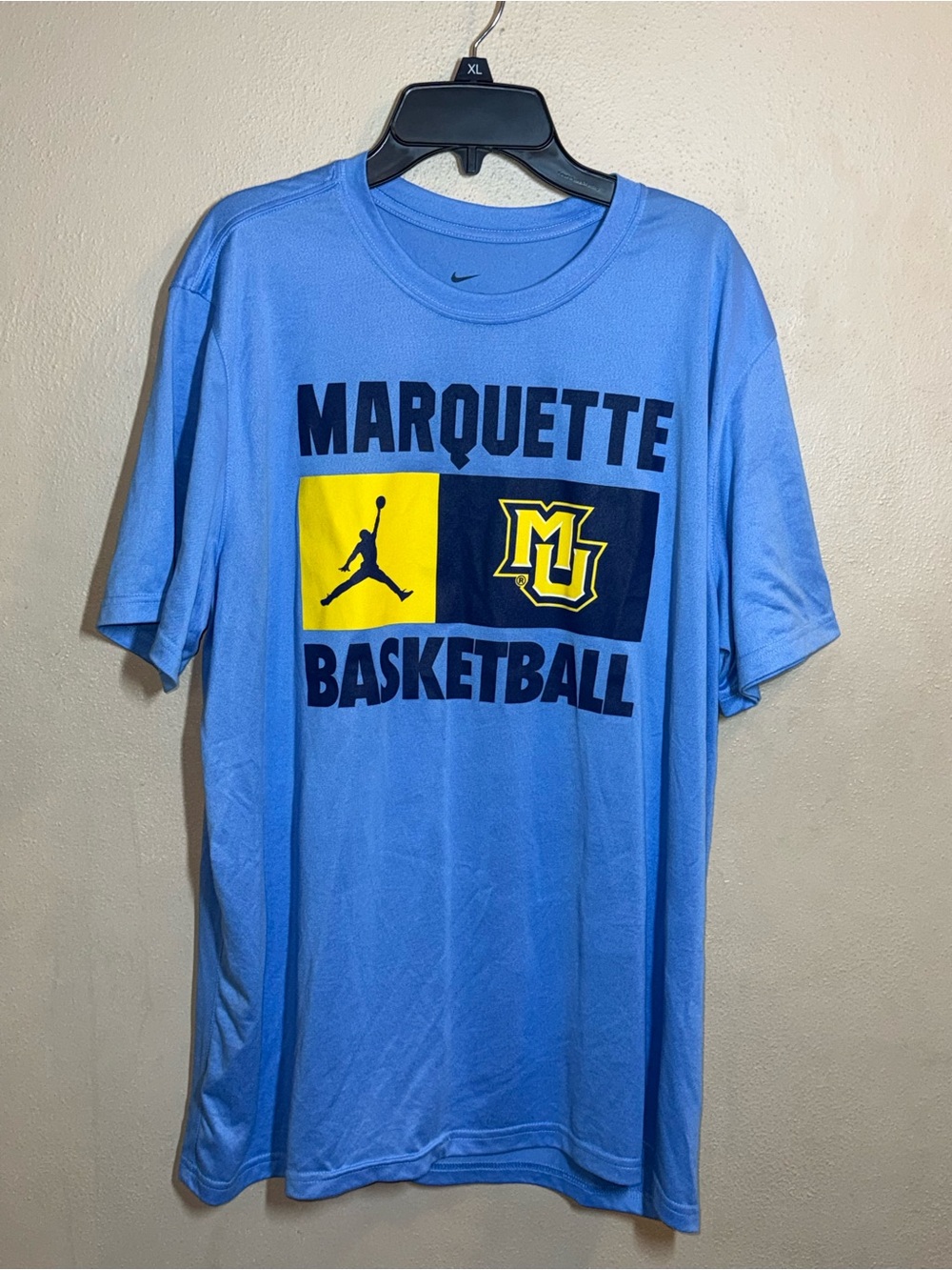 NWOT Men’s Nike Marquette Basketball Short Sleeve Tee - Light Blue Sz XL